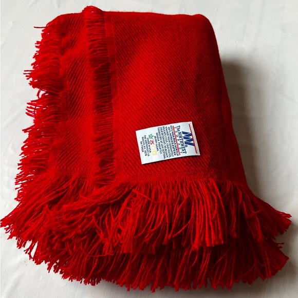Vintage Red Acrylic Throw Blanket with Fringe by The Northwest Co 46"×62" nWOT - Picture 3 of 8